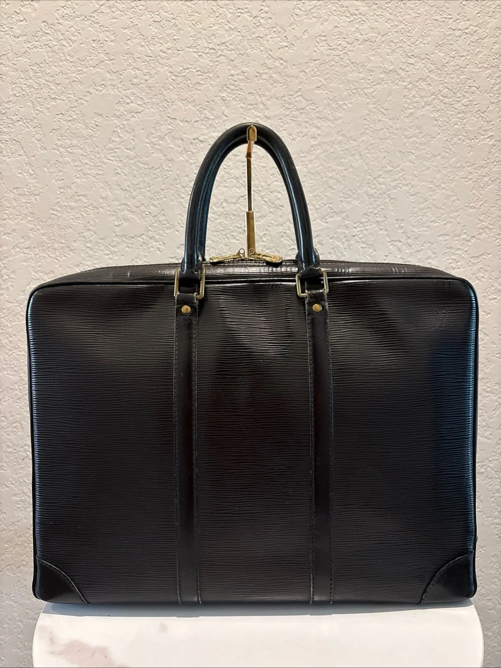Louis Vuitton BA0996 Porte Documents Voyage Black Epi Handbag
